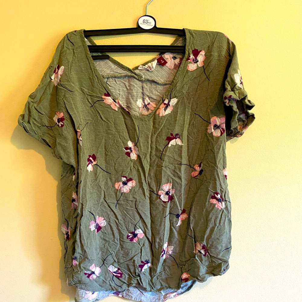 Flower tshirt